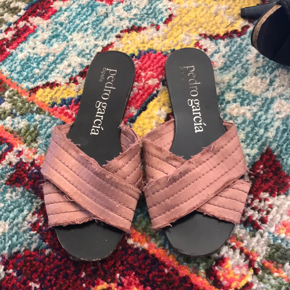 Pedro Garcia pink slip inside size 6